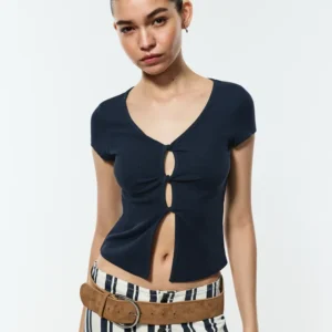 Ribbed cut-out top