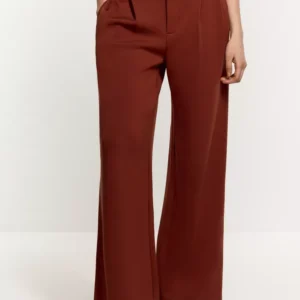 Flowing wide-leg trousers
