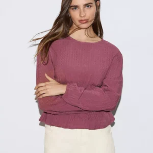 Tops & Blouses
