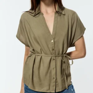Tie-waist shirt